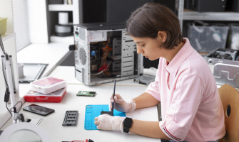 Navigating the Landscape: Understanding Refurbished Laptop Prices